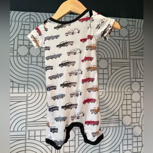 Bestaroo body suit Vintage Cars 6-12 months